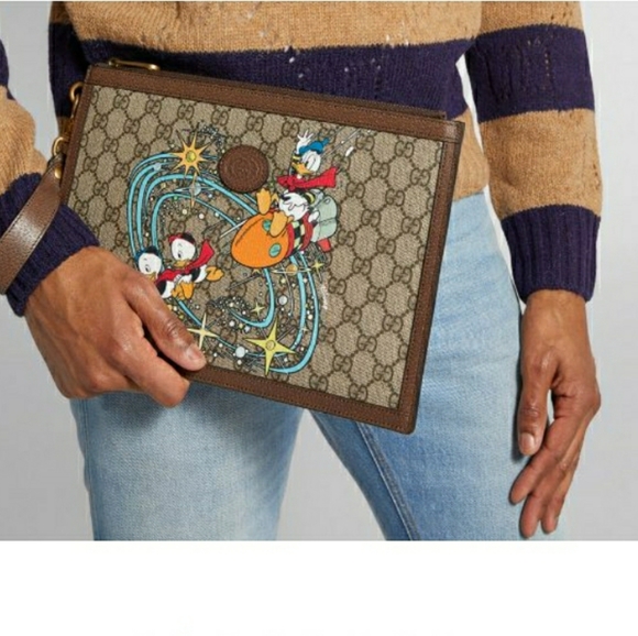 Limited Edition Gucci Supreme Monogram Canvas Disney Pouch - Picture 3 of 8